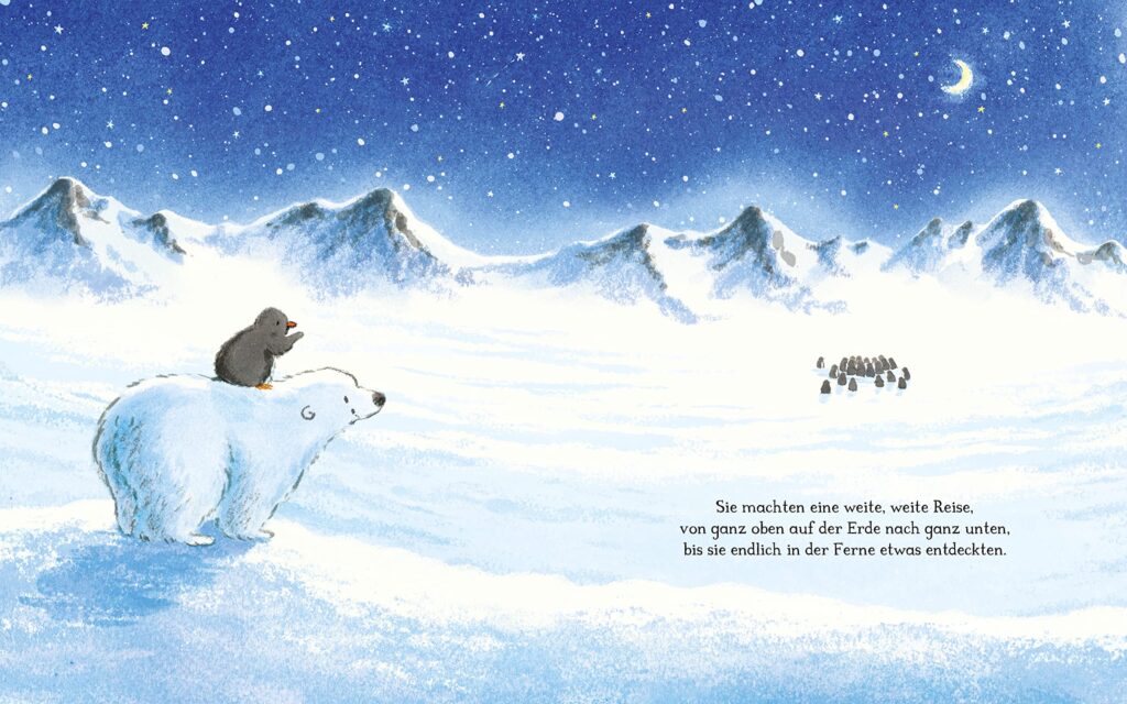 Oh wie schön, ein Pinguin!: Pinguin auf Eisbärrücken auf dem Weg durch den Schnee zu einer Pinguingruppe
