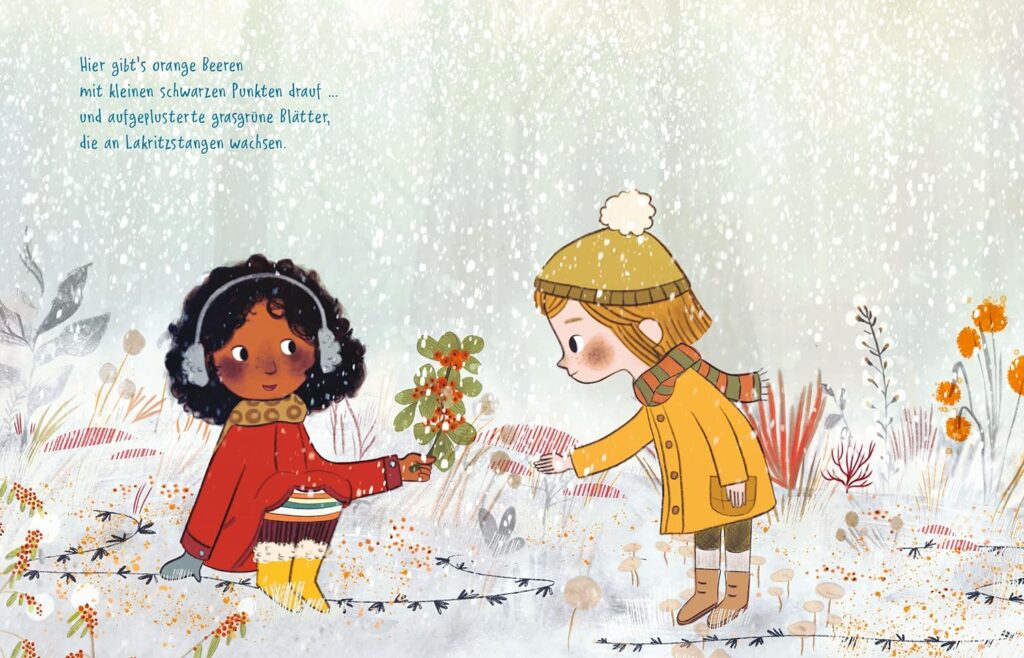 Schau, kein bisschen Grau! - Zwei Kinder in Winterkleidung draußen mit Schneeflocken, orangen Beeren und grünen Blättern